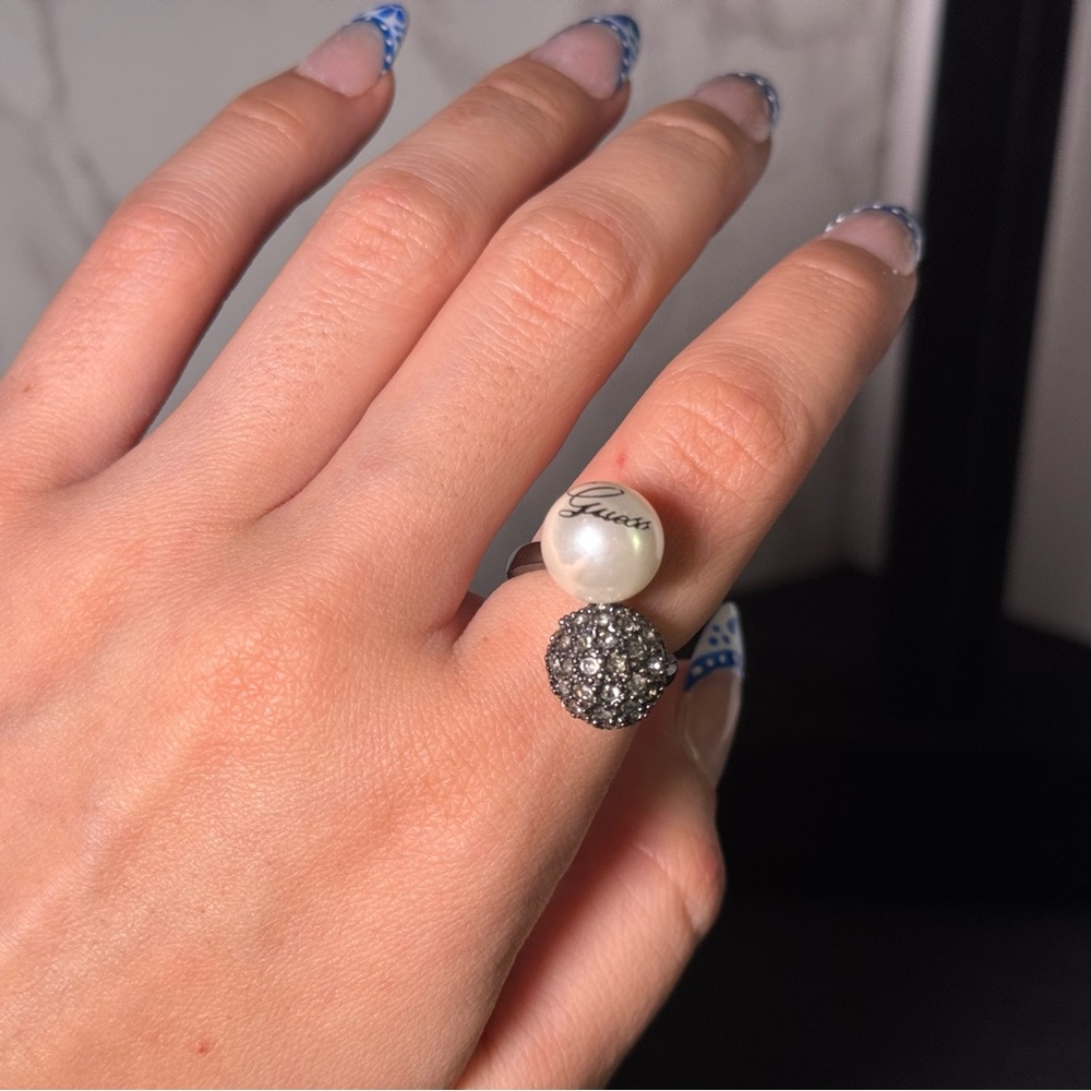 Guess Silver Ring with White Pearl and Crystal Sphere - Picture 2 of 3
